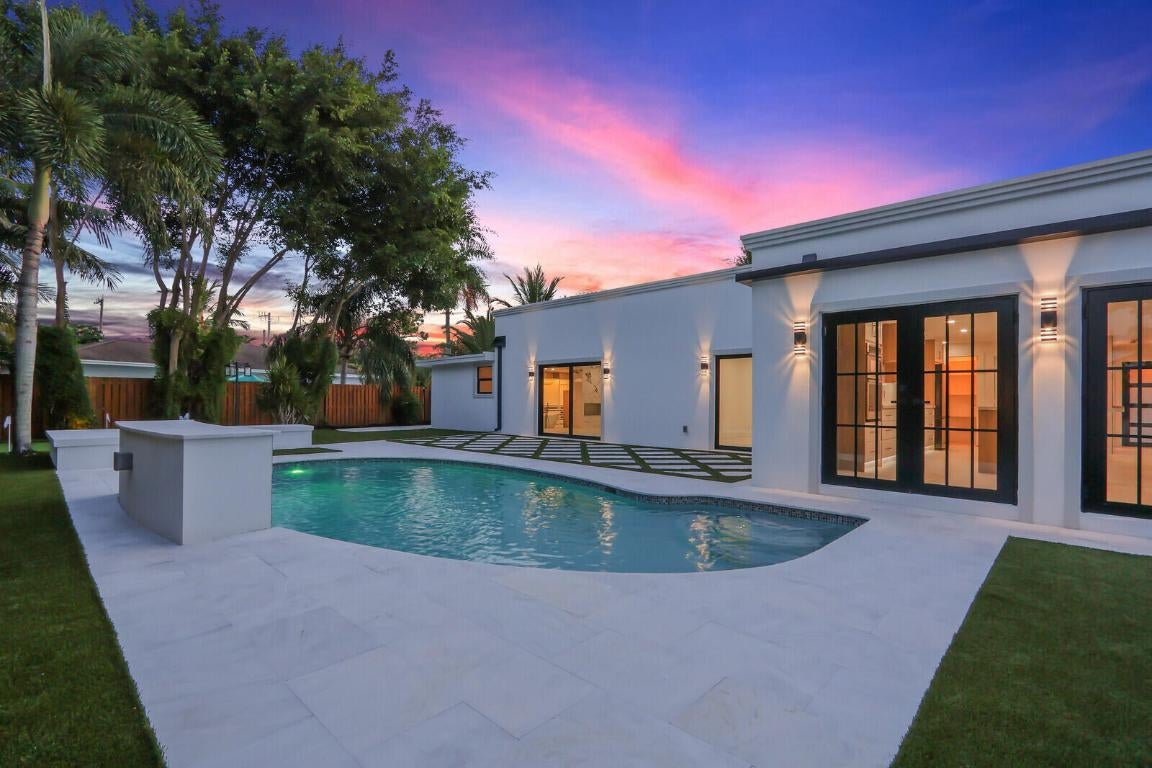 Tequesta, Florida, 33469, United States, 4 Bedrooms Bedrooms, ,5 BathroomsBathrooms,Residential,Active,2007914