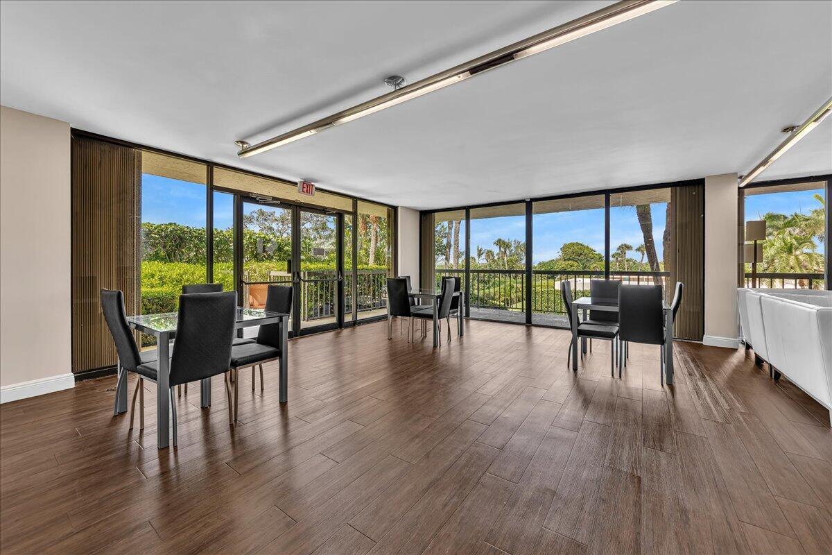 Palm Beach, Florida, 33480, United States, 3 Bedrooms Bedrooms, ,3 BathroomsBathrooms,Residential,Active,1954435