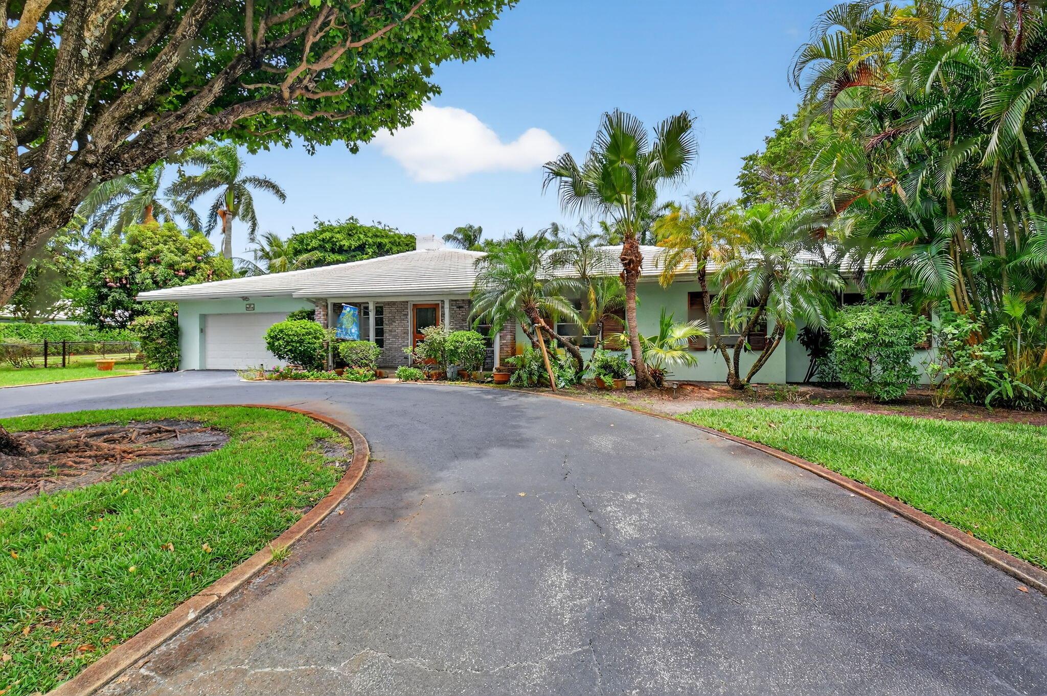 Delray Beach, Florida, 33444, United States, 4 Bedrooms Bedrooms, ,3 BathroomsBathrooms,Residential,Active,1945273