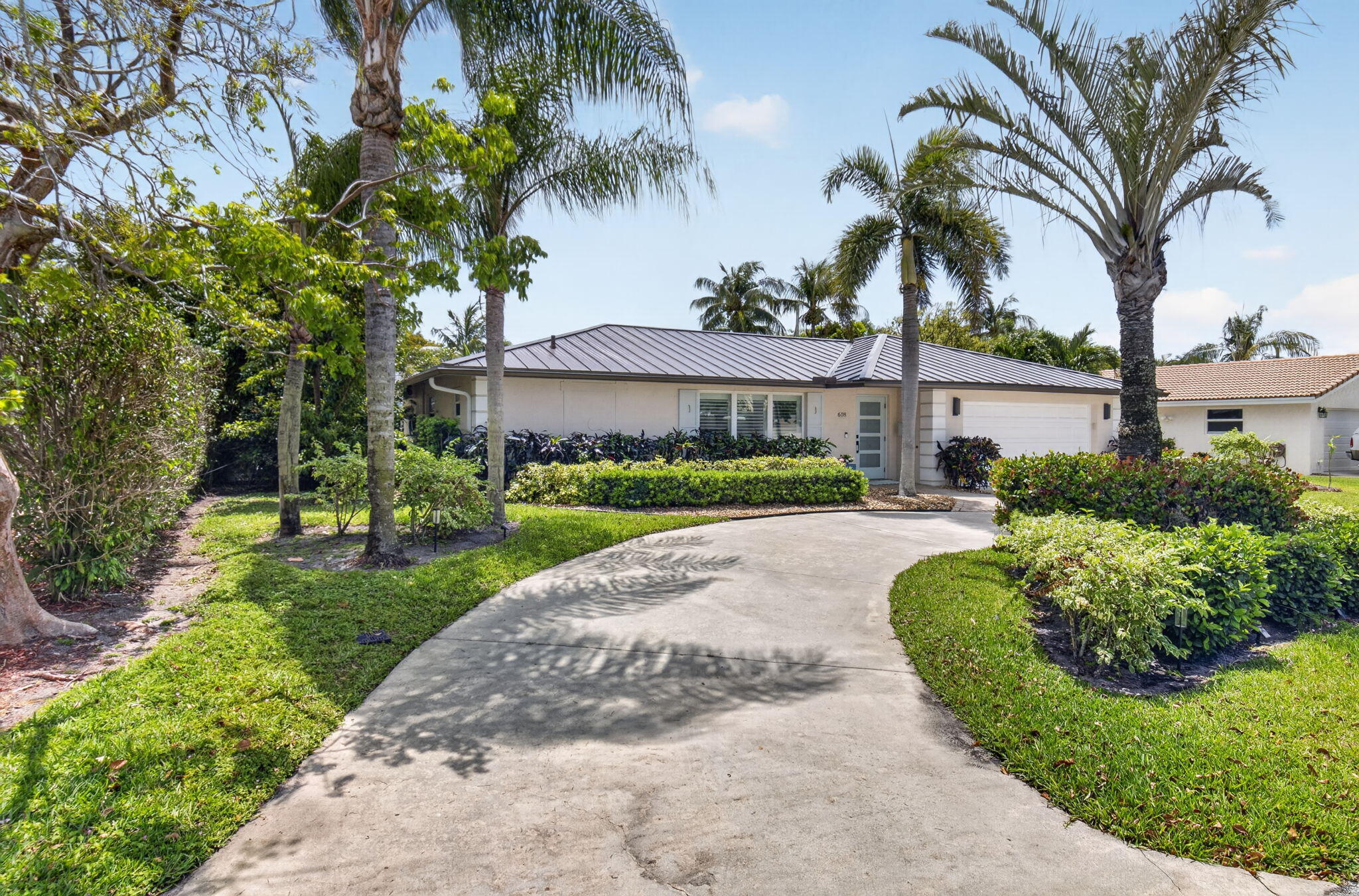Delray Beach, Florida, 33444, United States, 4 Bedrooms Bedrooms, ,3 BathroomsBathrooms,Residential,Active,2036667