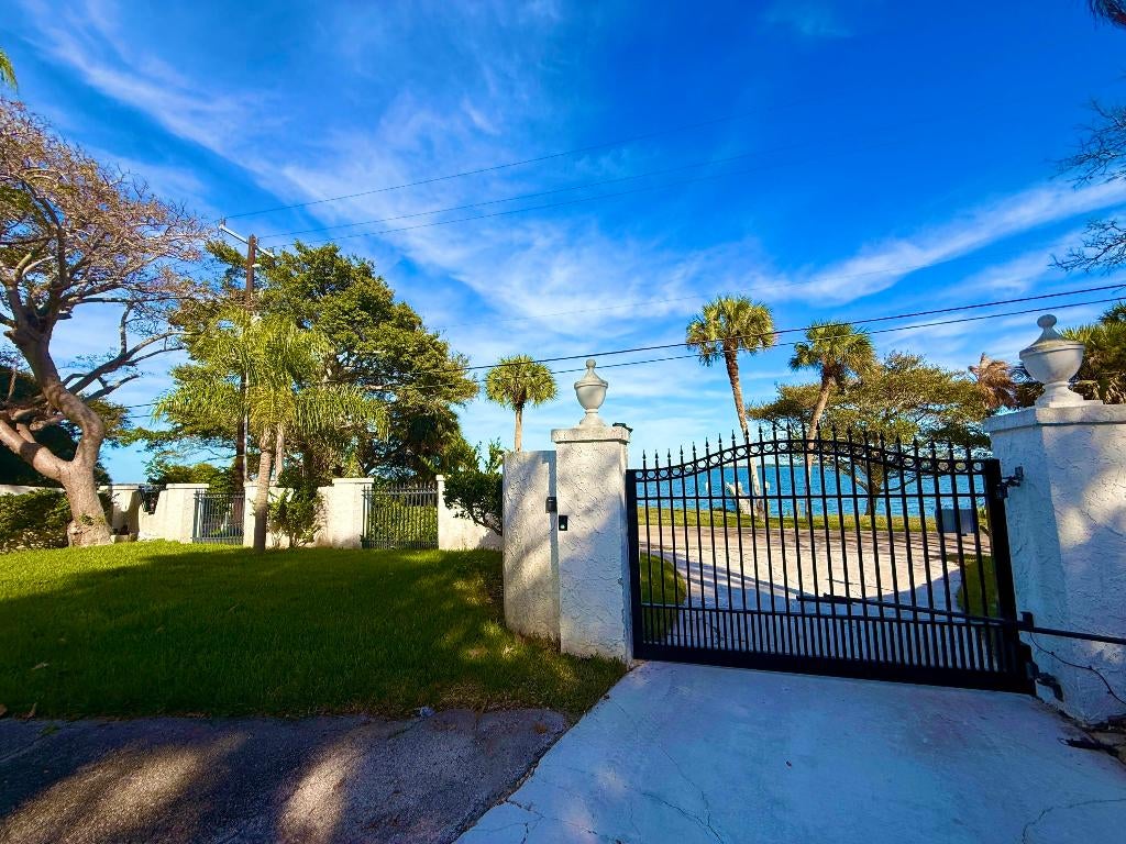 Fort Pierce, Florida, 34950, United States, 6 Bedrooms Bedrooms, ,6 BathroomsBathrooms,Residential,Active,2007665
