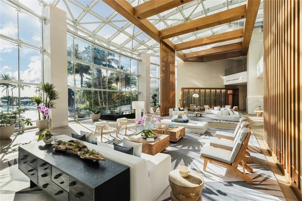 Fort Lauderdale, Florida, 33305, United States, ,4 BathroomsBathrooms,Residential,Active,1703657