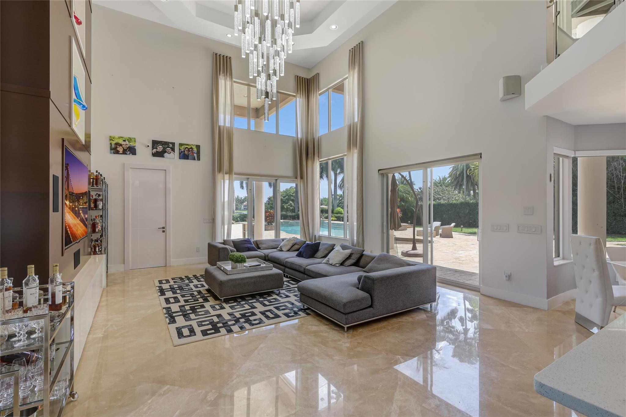 Davie, Florida, 33328, United States, 6 Bedrooms Bedrooms, ,7 BathroomsBathrooms,Residential,Active,1893231