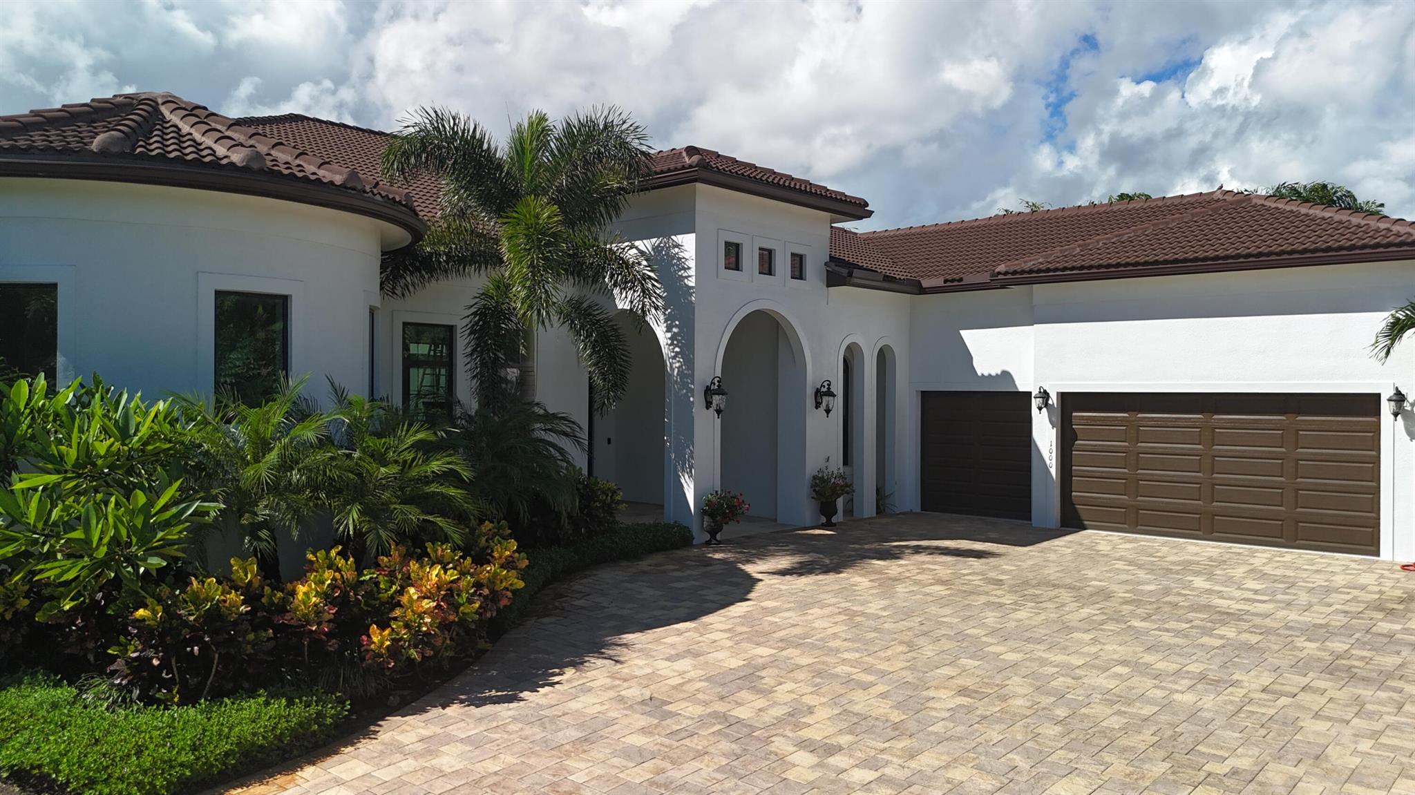 Jensen Beach, Florida, 34957, United States, 4 Bedrooms Bedrooms, ,5 BathroomsBathrooms,Residential,Active,1990620