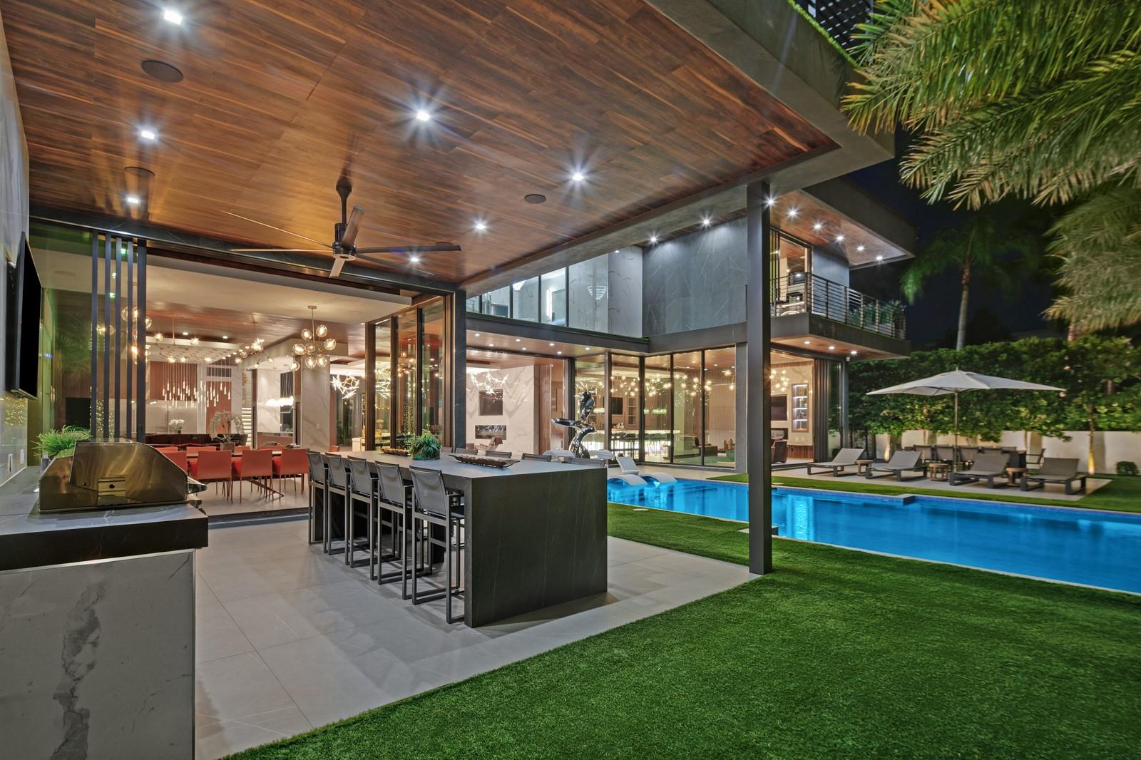 Fort Lauderdale, Florida, 33304, United States, 6 Bedrooms Bedrooms, ,9 BathroomsBathrooms,Residential,Active,1953026