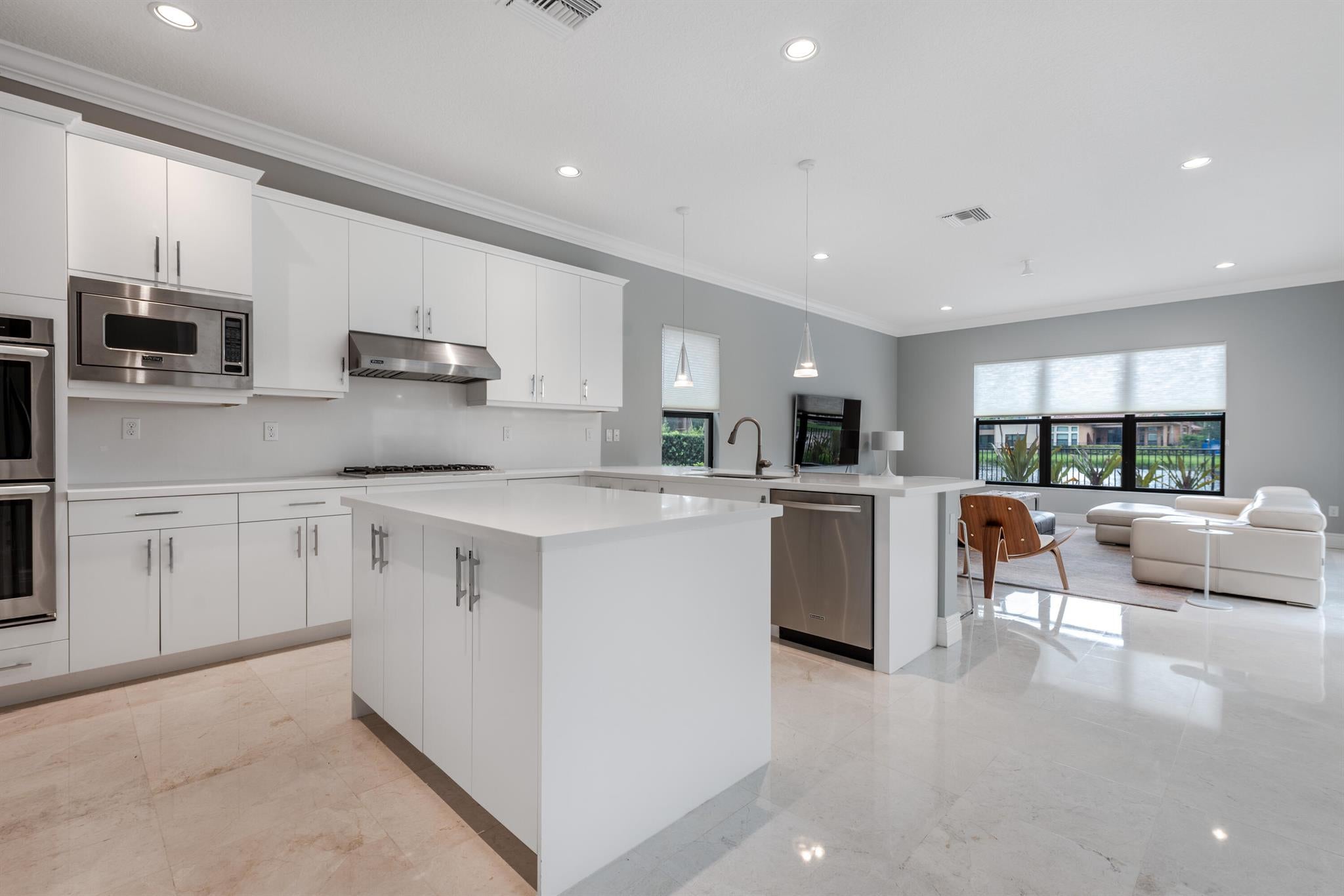 Delray Beach, Florida, 33446, United States, 6 Bedrooms Bedrooms, ,6 BathroomsBathrooms,Residential,Active,1922317