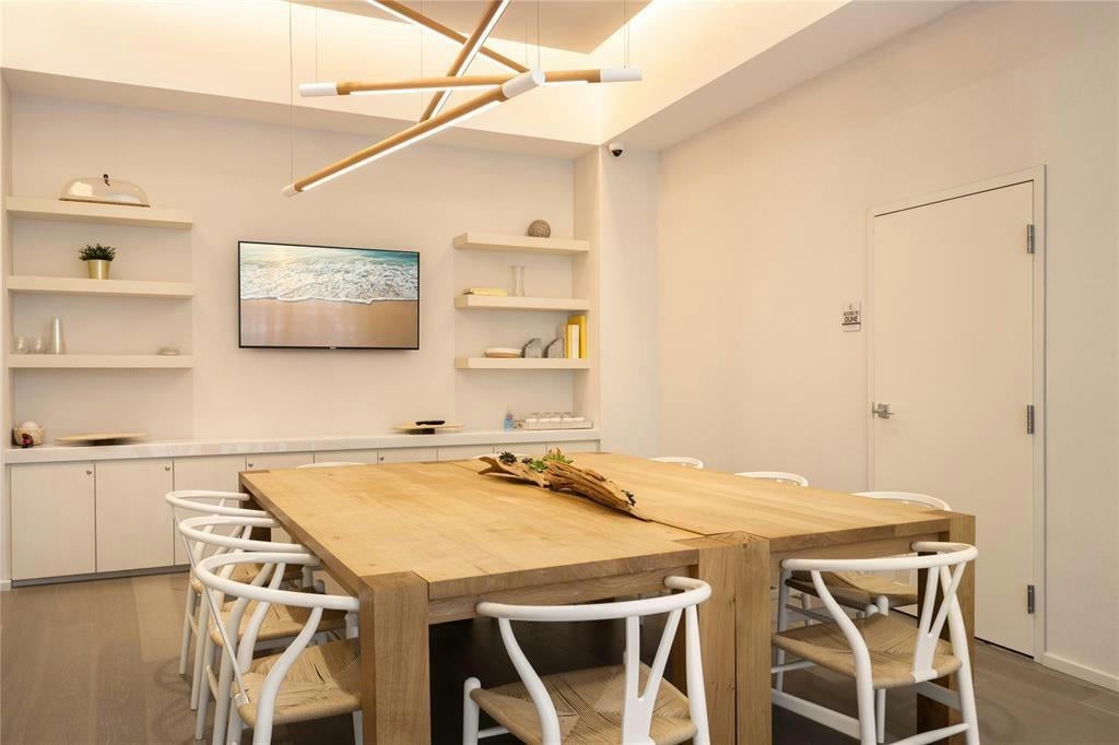 Fort Lauderdale, Florida, 33305, United States, ,4 BathroomsBathrooms,Residential,Active,1703657