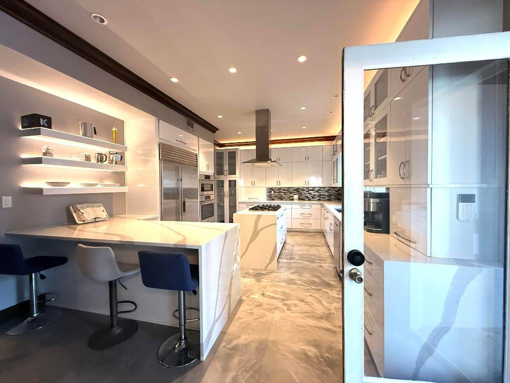 Fort Pierce, Florida, 34950, United States, 6 Bedrooms Bedrooms, ,6 BathroomsBathrooms,Residential,Active,2007665