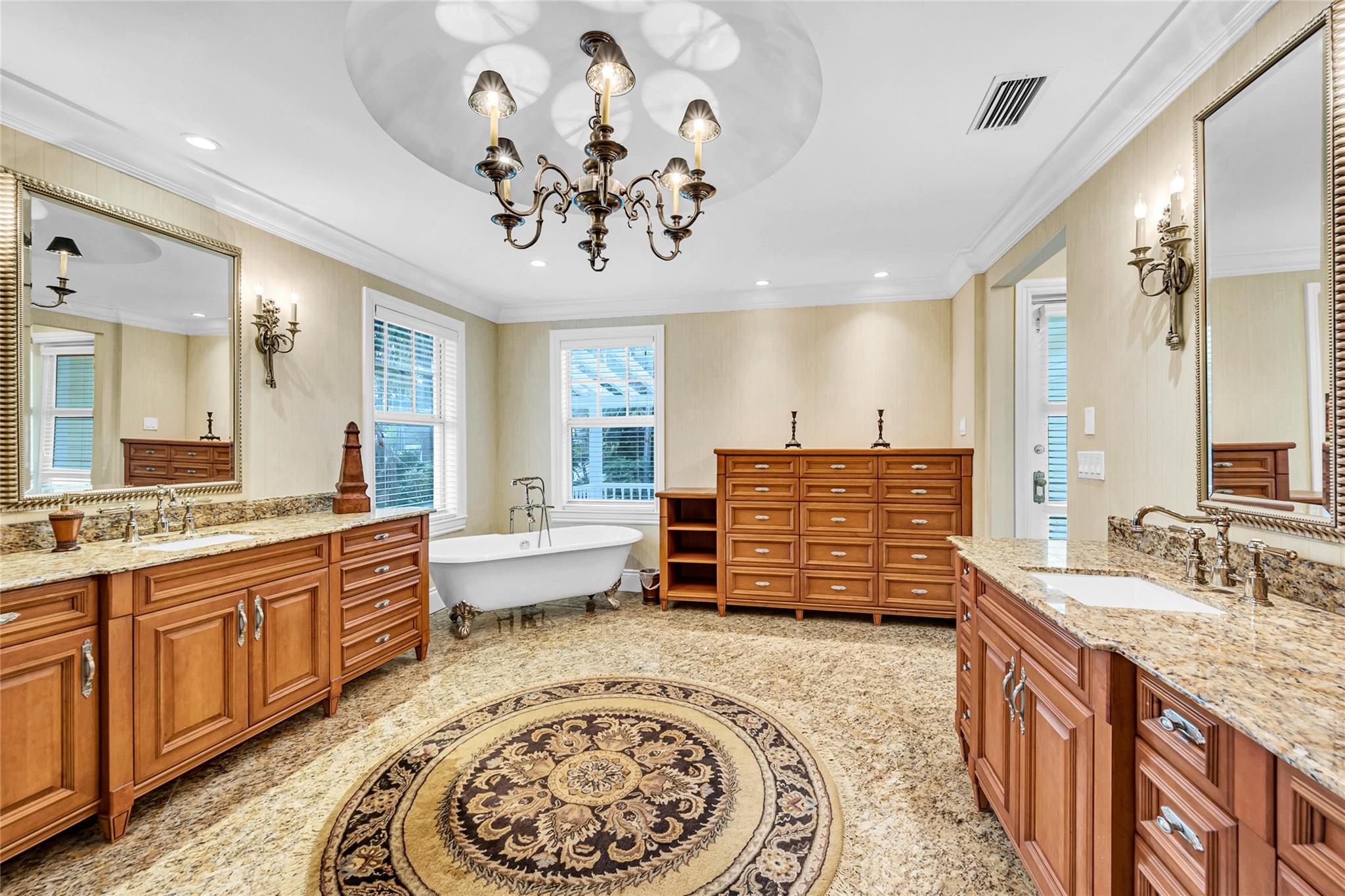 Fort Lauderdale, Florida, 33301, United States, 5 Bedrooms Bedrooms, ,5 BathroomsBathrooms,Residential,Active,1993671