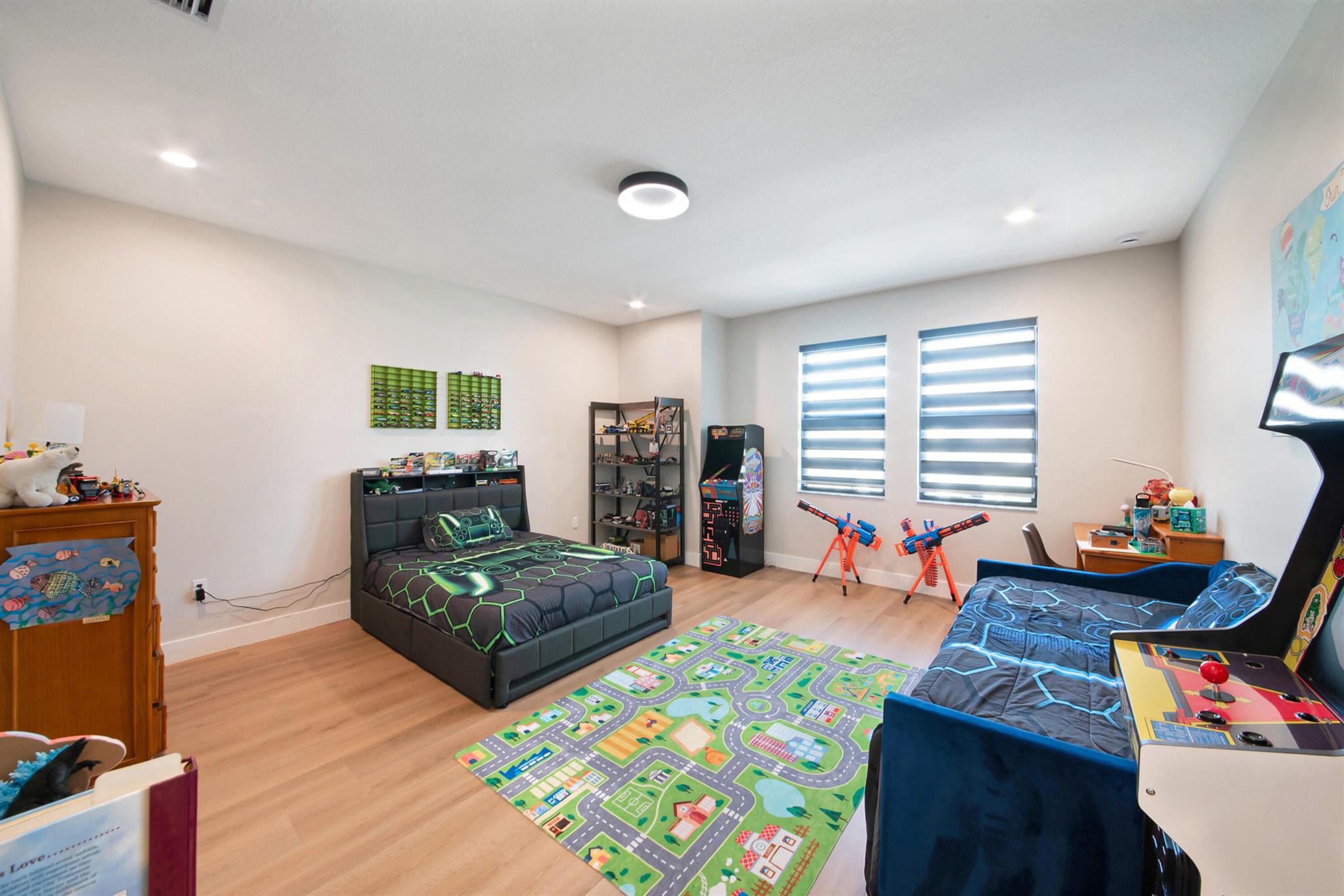 Boca Raton, Florida, 33434, United States, 5 Bedrooms Bedrooms, ,7 BathroomsBathrooms,Residential,Active,1963404