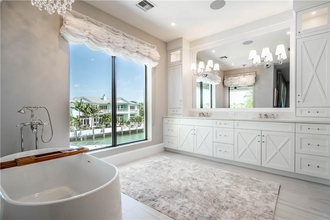 Lighthouse Point, Florida, 33064, United States, ,5 BathroomsBathrooms,Residential,Active,1788467