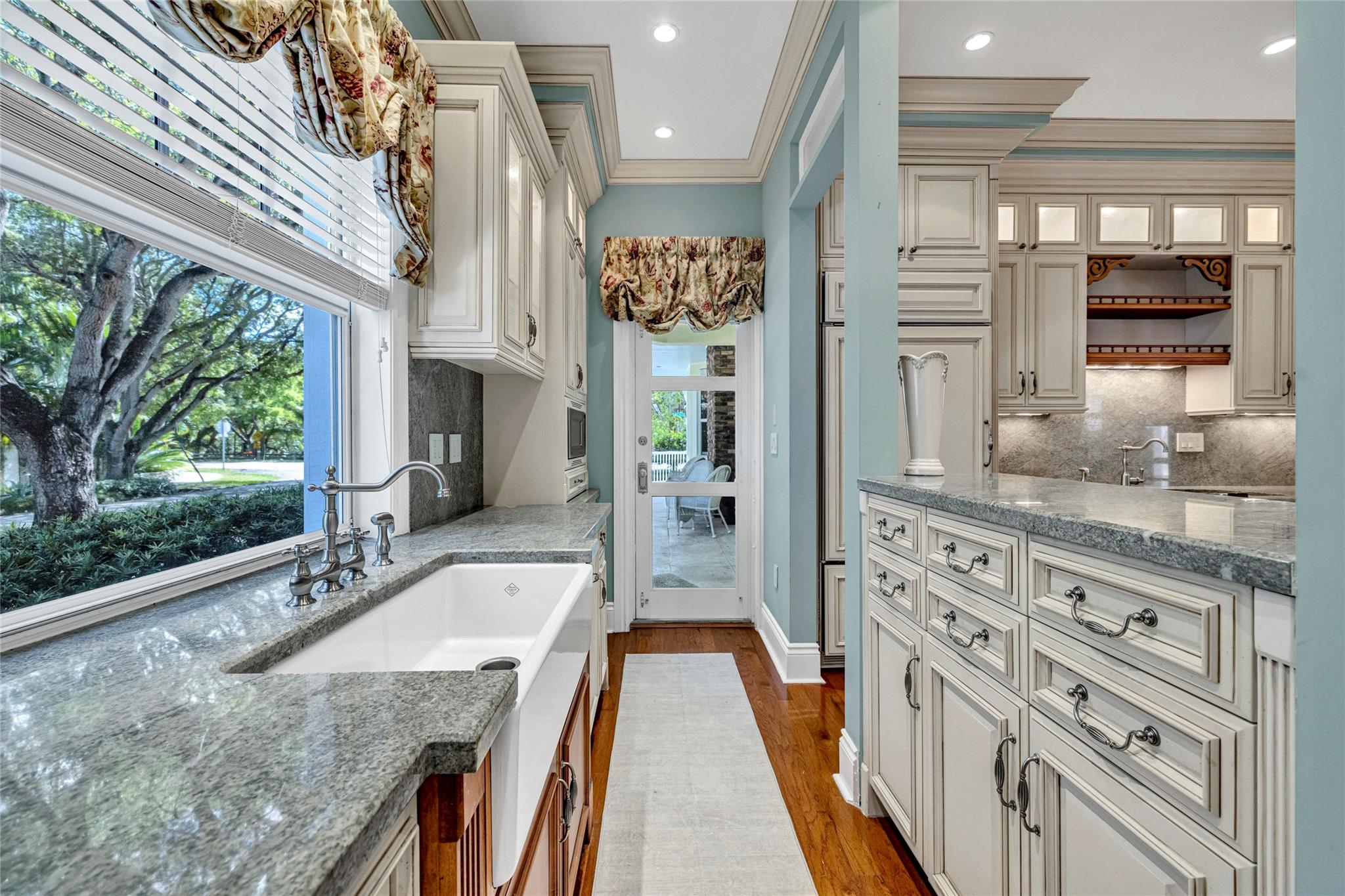 Fort Lauderdale, Florida, 33301, United States, 5 Bedrooms Bedrooms, ,5 BathroomsBathrooms,Residential,Active,1942406