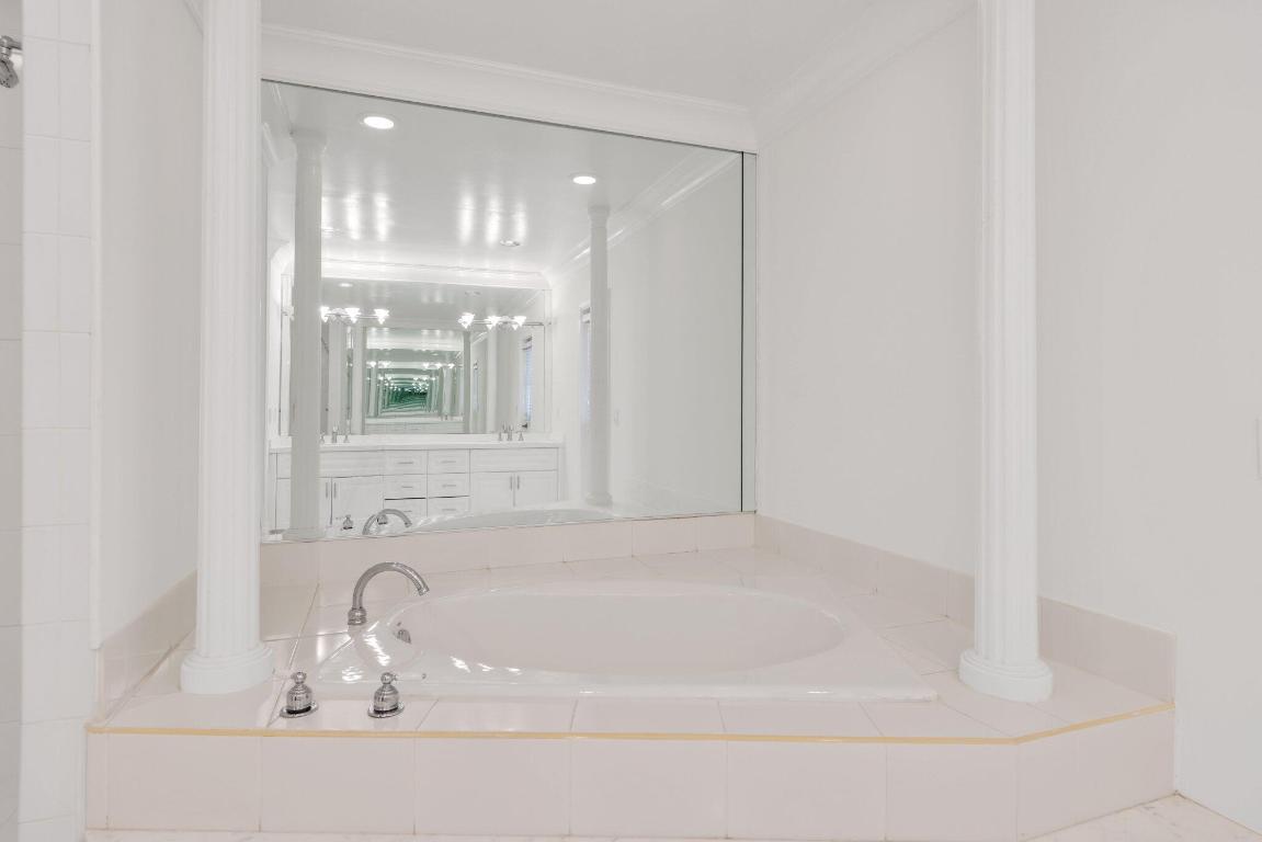 Boca Raton, Florida, 33431, United States, 4 Bedrooms Bedrooms, ,4 BathroomsBathrooms,Residential,Pending,2007935