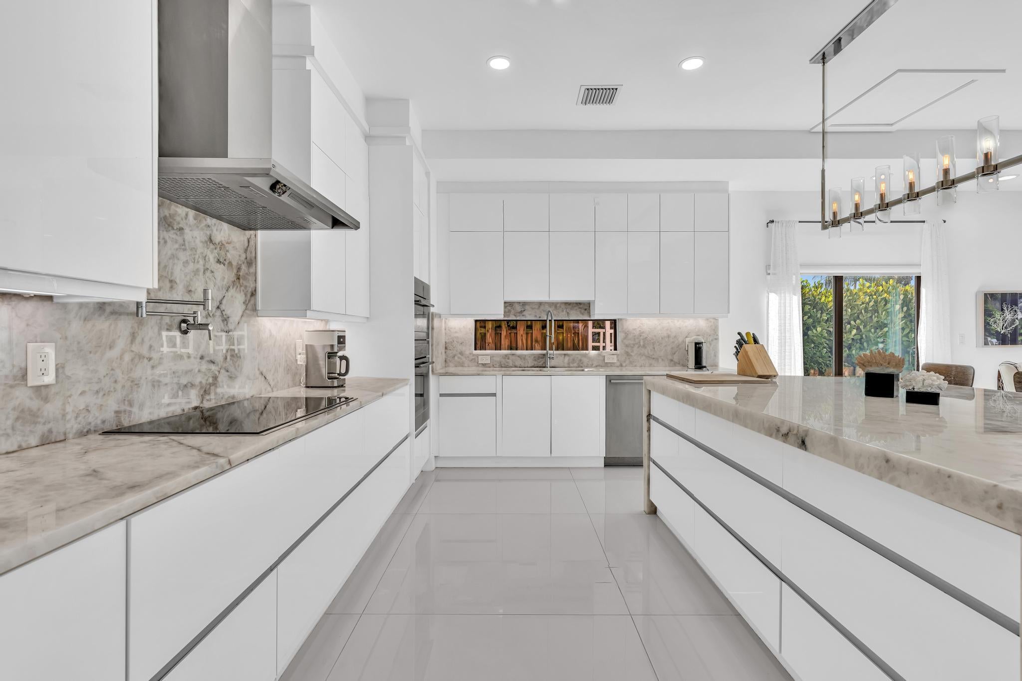 Lighthouse Point, Florida, 33064, United States, 4 Bedrooms Bedrooms, ,4 BathroomsBathrooms,Residential,Active,1945211