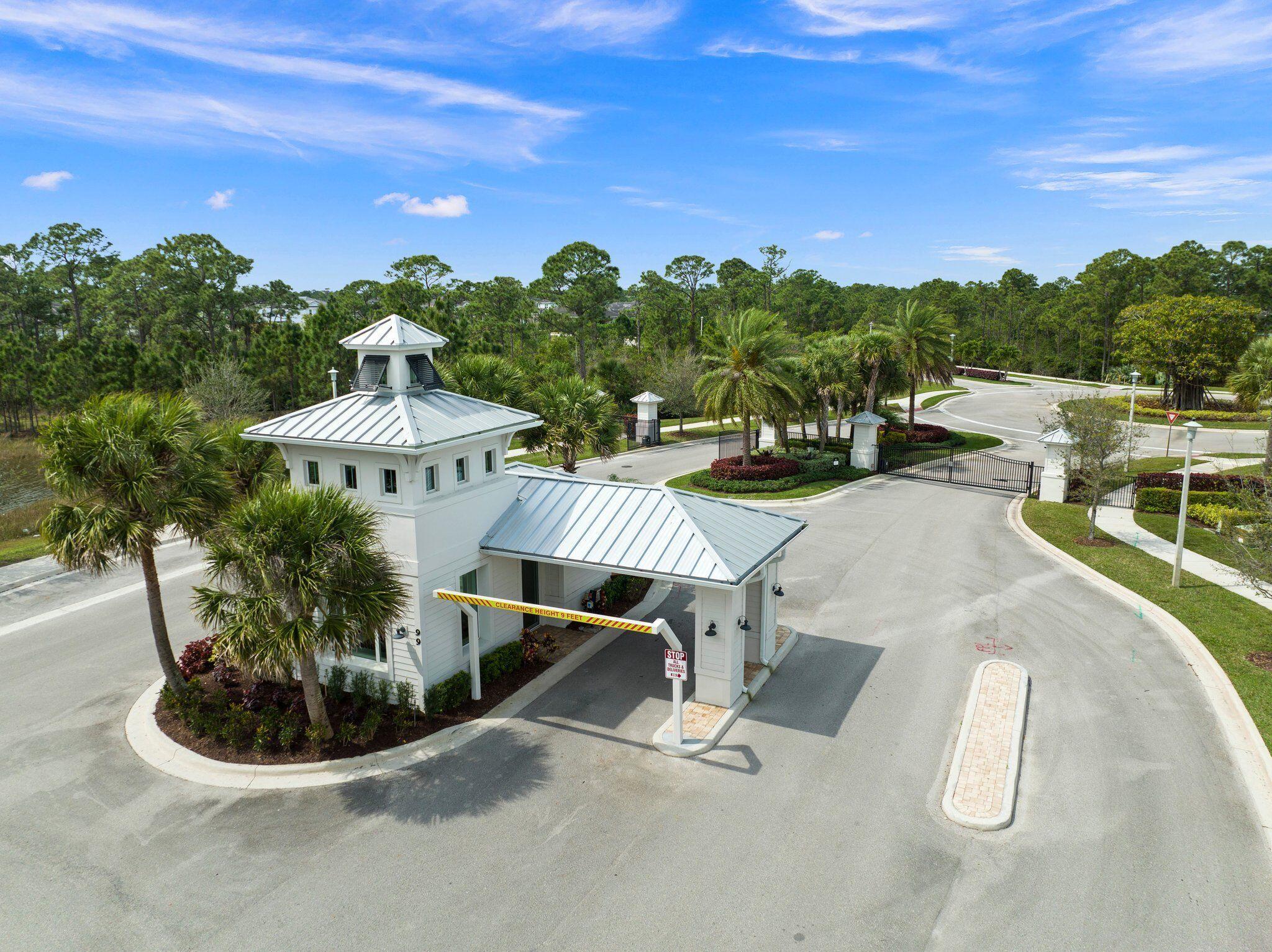 Stuart, Florida, 34997, United States, 4 Bedrooms Bedrooms, ,4 BathroomsBathrooms,Residential,Active,1893239