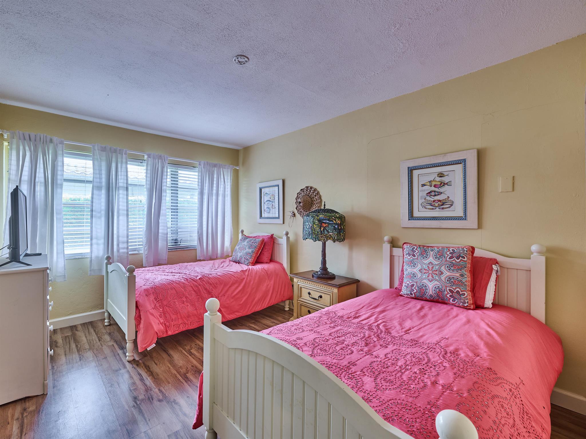 Lighthouse Point, Florida, 33064, United States, 4 Bedrooms Bedrooms, ,3 BathroomsBathrooms,Residential,Active,1900500