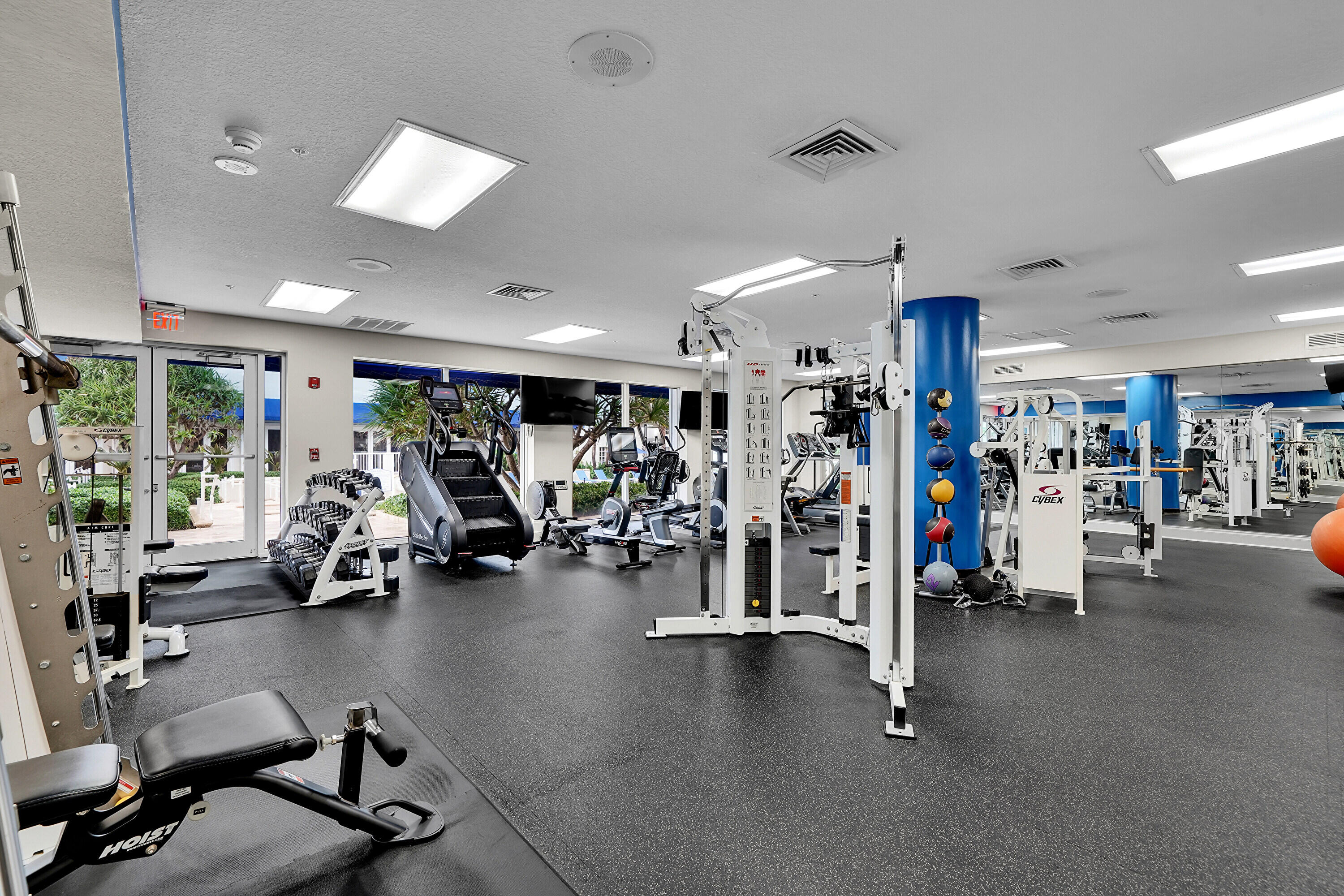 Hollywood, Florida, 33019, United States, 2 Bedrooms Bedrooms, ,3 BathroomsBathrooms,Residential,Active,2028550