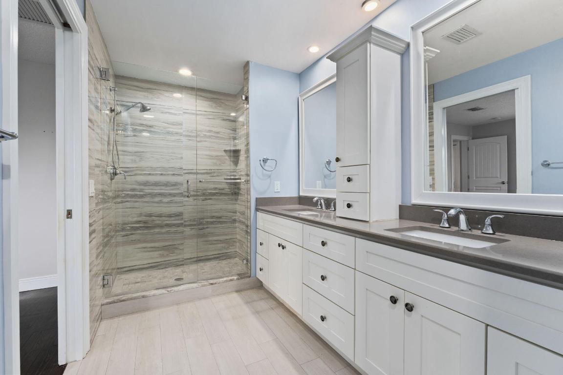 Fort Pierce, Florida, 34949, United States, 5 Bedrooms Bedrooms, ,5 BathroomsBathrooms,Residential,Active,2007926