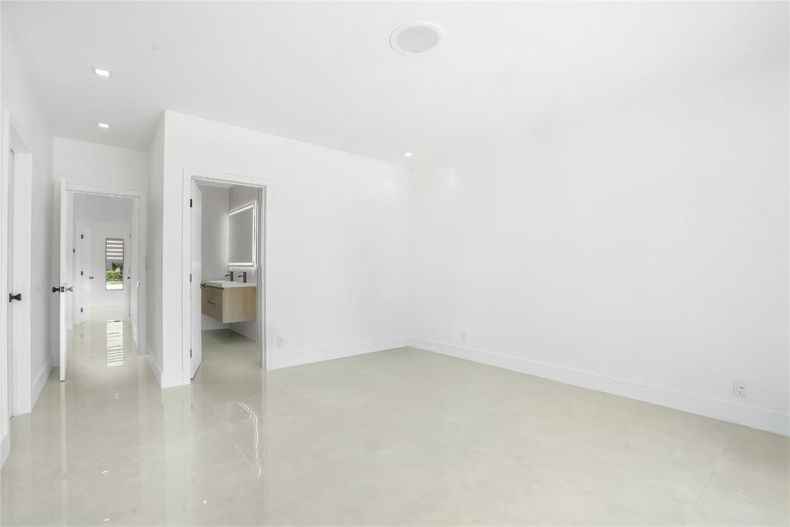 Fort Lauderdale, Florida, 33308, United States, 3 Bedrooms Bedrooms, ,3 BathroomsBathrooms,Residential,Contingent,2008742