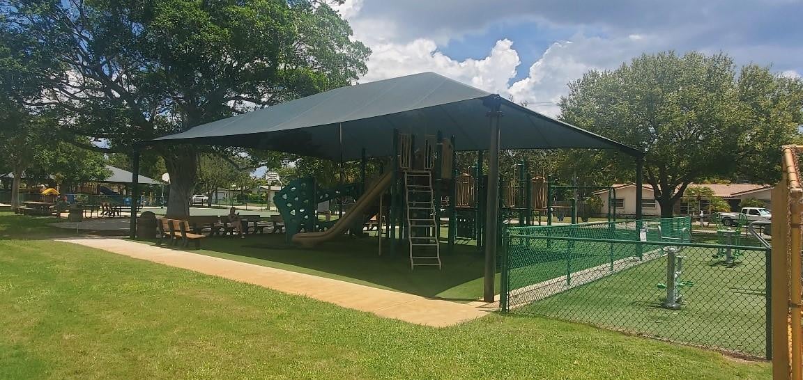 Lighthouse Point, Florida, 33064, United States, 4 Bedrooms Bedrooms, ,4 BathroomsBathrooms,Residential,Active,2008264