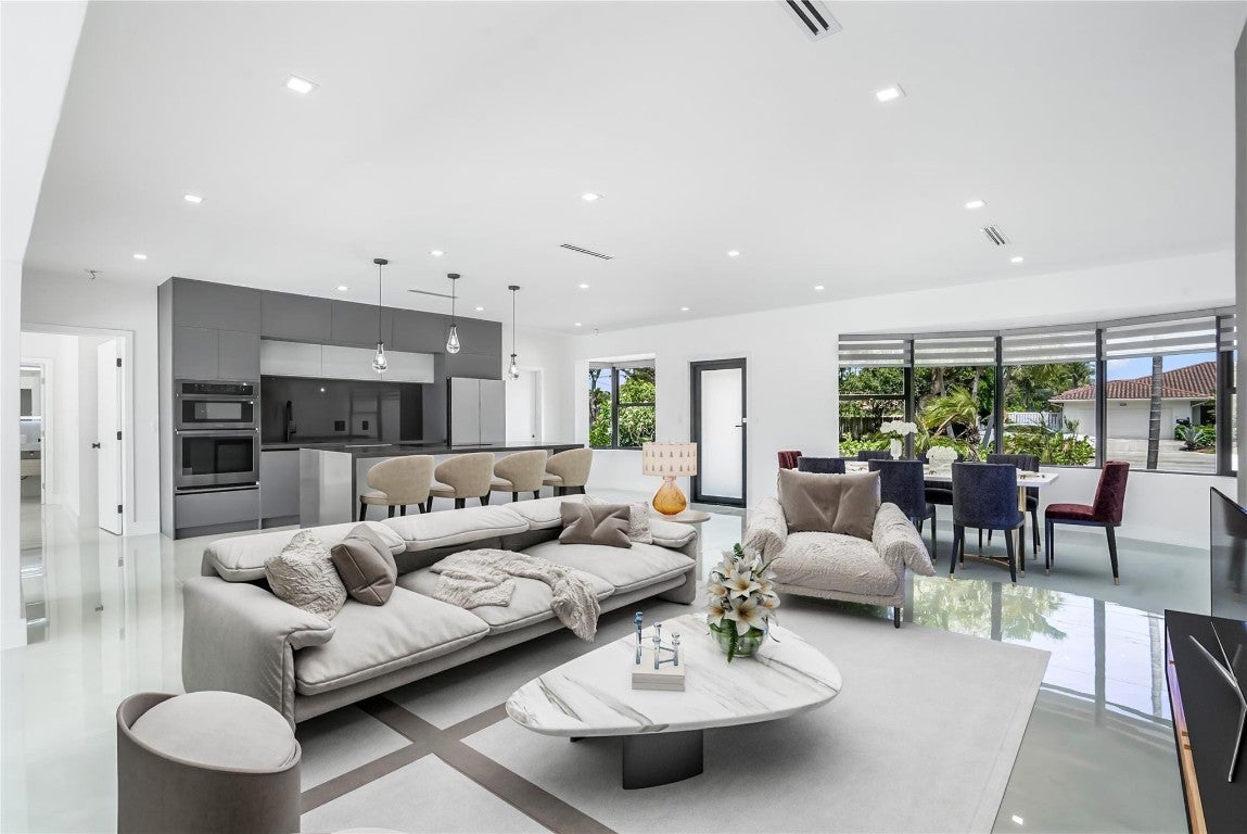 Fort Lauderdale, Florida, 33308, United States, 3 Bedrooms Bedrooms, ,3 BathroomsBathrooms,Residential,Contingent,2008742