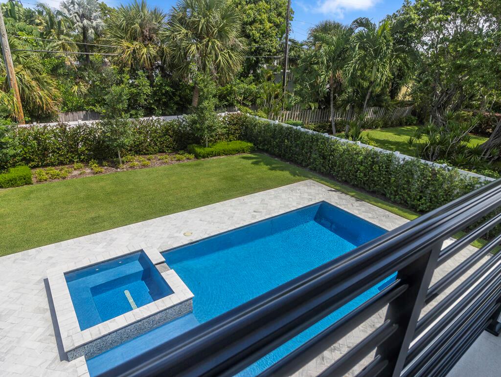 West Palm Beach, Florida, 33405, United States, 5 Bedrooms Bedrooms, ,5 BathroomsBathrooms,Residential,Active,1985853