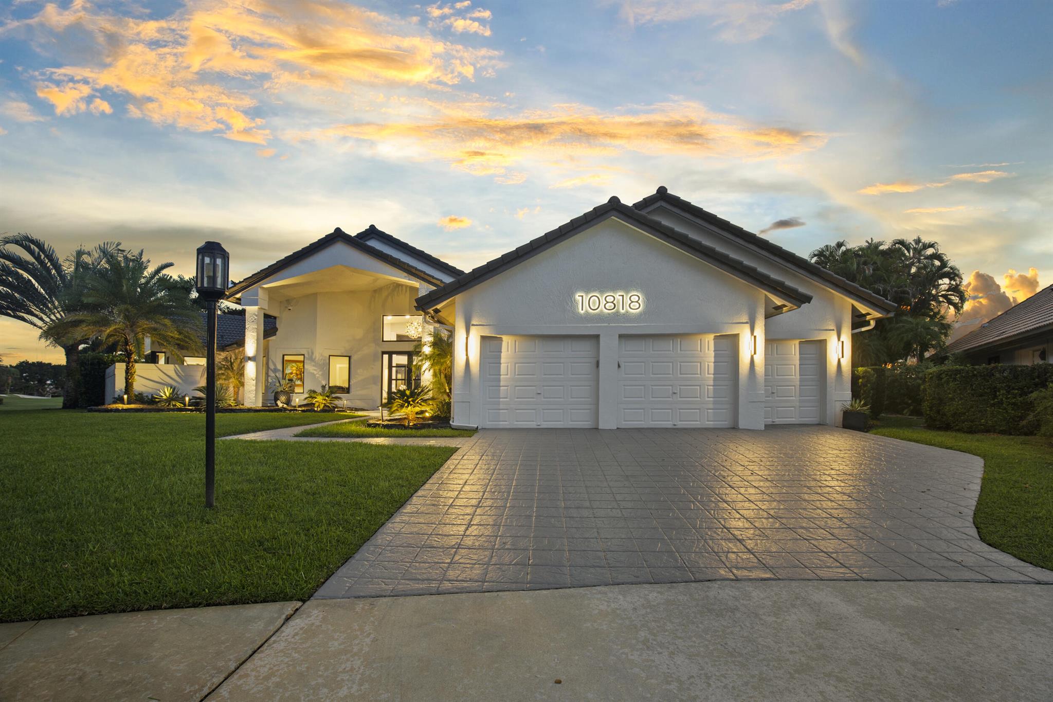 Boca Raton, Florida, 33498, United States, 3 Bedrooms Bedrooms, ,4 BathroomsBathrooms,Residential,Active,1954019