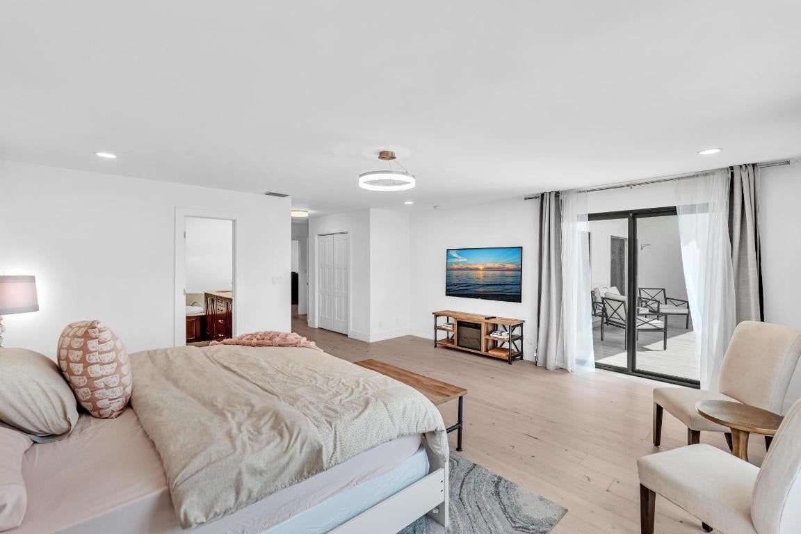 Lighthouse Point, Florida, 33064, United States, 4 Bedrooms Bedrooms, ,4 BathroomsBathrooms,Residential,Active,2008288