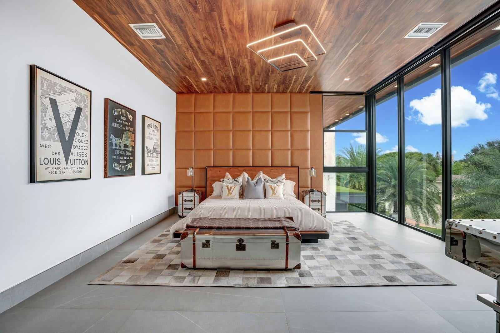 Fort Lauderdale, Florida, 33304, United States, ,9 BathroomsBathrooms,Residential,Active,1704754
