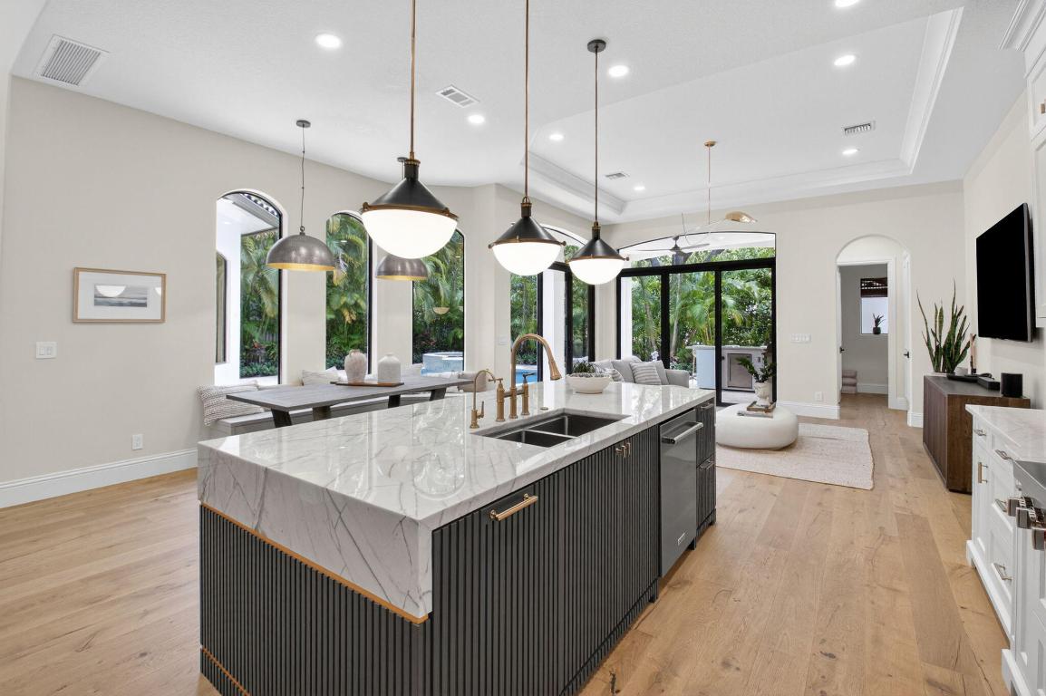 Boca Raton, Florida, 33496, United States, 6 Bedrooms Bedrooms, ,8 BathroomsBathrooms,Residential,Contingent,2008018