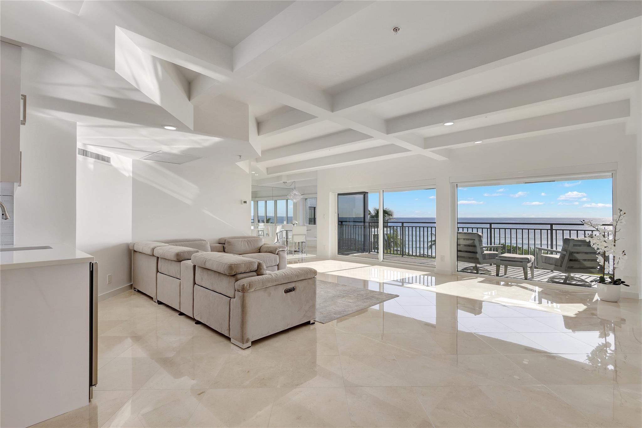 Deerfield Beach, Florida, 33441, United States, 2 Bedrooms Bedrooms, ,2 BathroomsBathrooms,Residential,Active,1973276