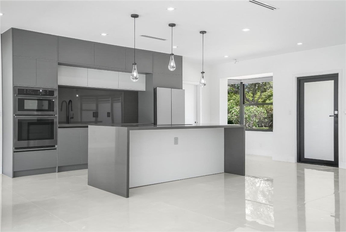 Fort Lauderdale, Florida, 33308, United States, 3 Bedrooms Bedrooms, ,3 BathroomsBathrooms,Residential,Contingent,2008742