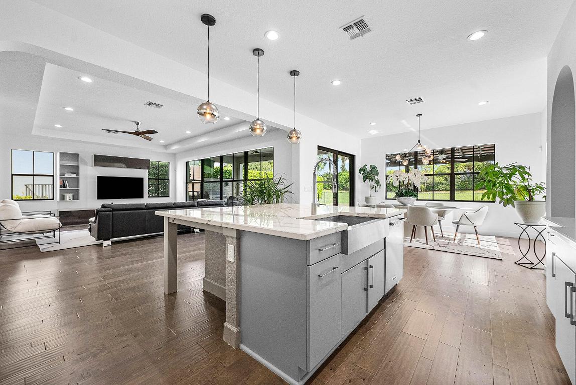 Parkland, Florida, 33076, United States, 4 Bedrooms Bedrooms, ,4 BathroomsBathrooms,Residential,Contingent,2007957