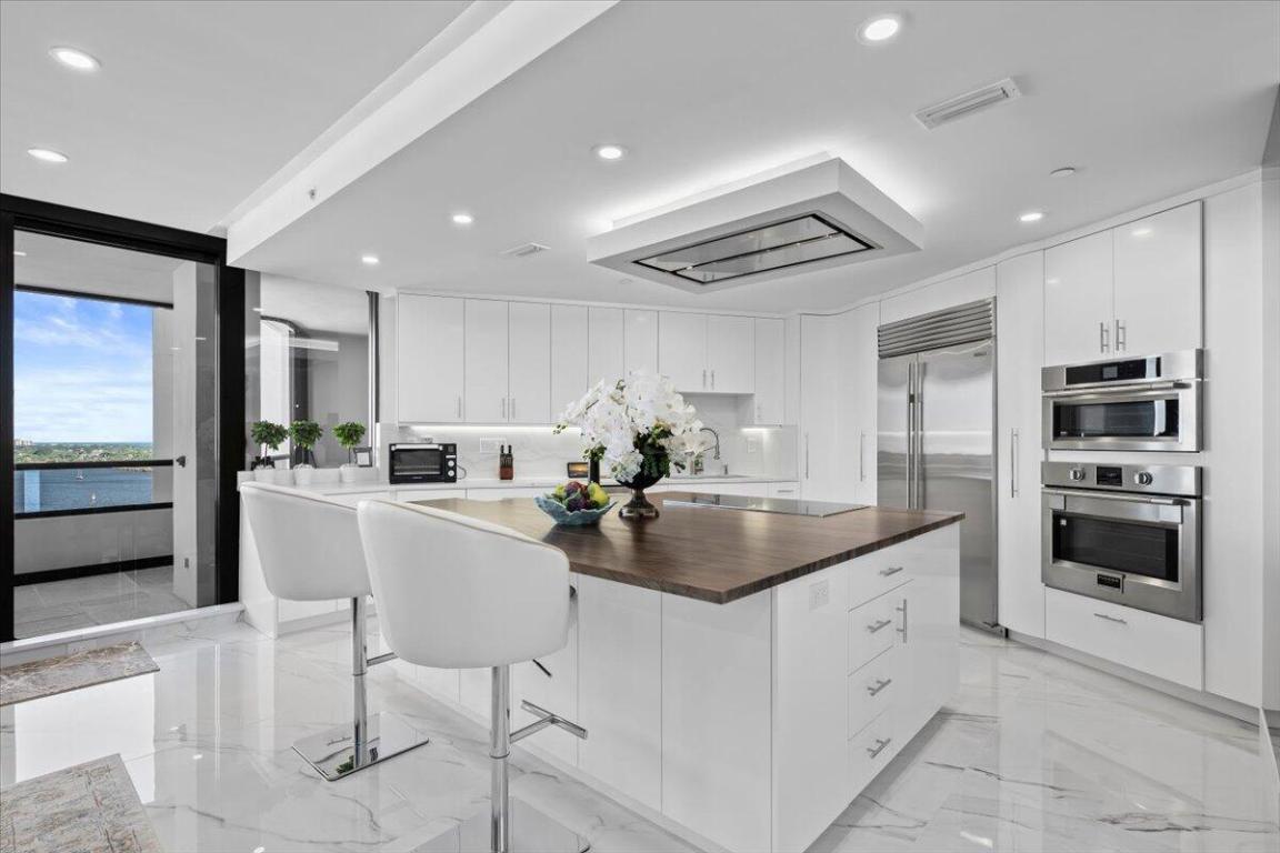 North Palm Beach, Florida, 33408, United States, 2 Bedrooms Bedrooms, ,3 BathroomsBathrooms,Residential,Active,2007652