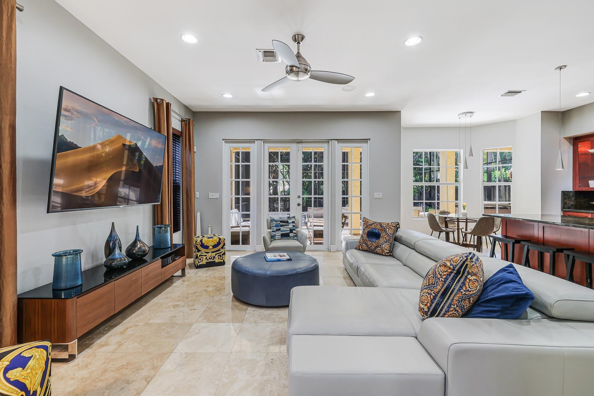 Wilton Manors, Florida, 33305, United States, 4 Bedrooms Bedrooms, ,4 BathroomsBathrooms,Residential,Active,2015475