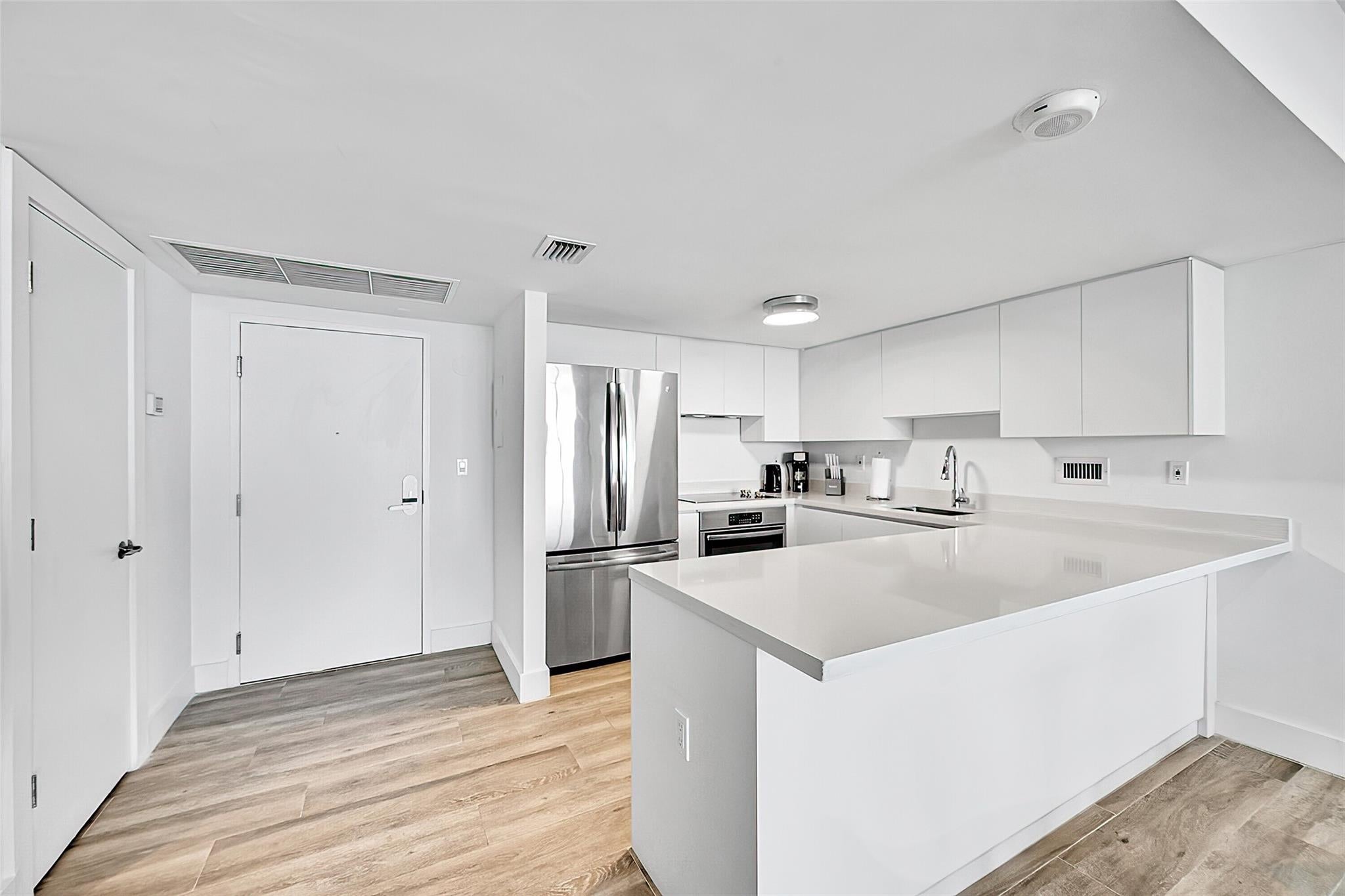 Miami Beach, Florida, 33139, United States, ,1 BathroomBathrooms,Residential,Active,1839775