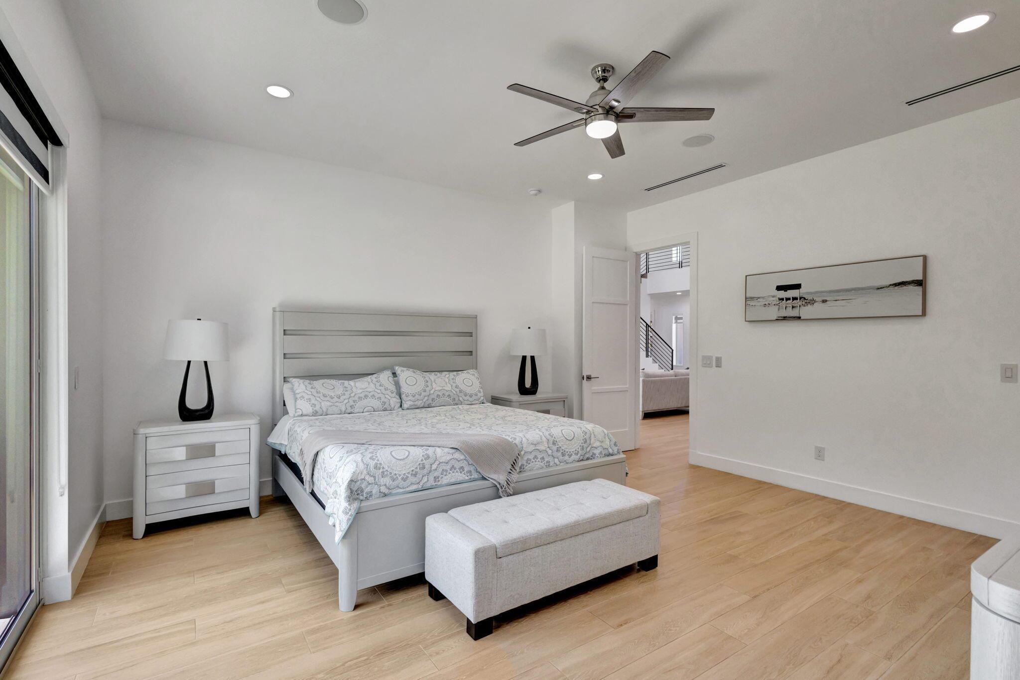 North Palm Beach, Florida, 33408, United States, 4 Bedrooms Bedrooms, ,5 BathroomsBathrooms,Residential,Active,1973305