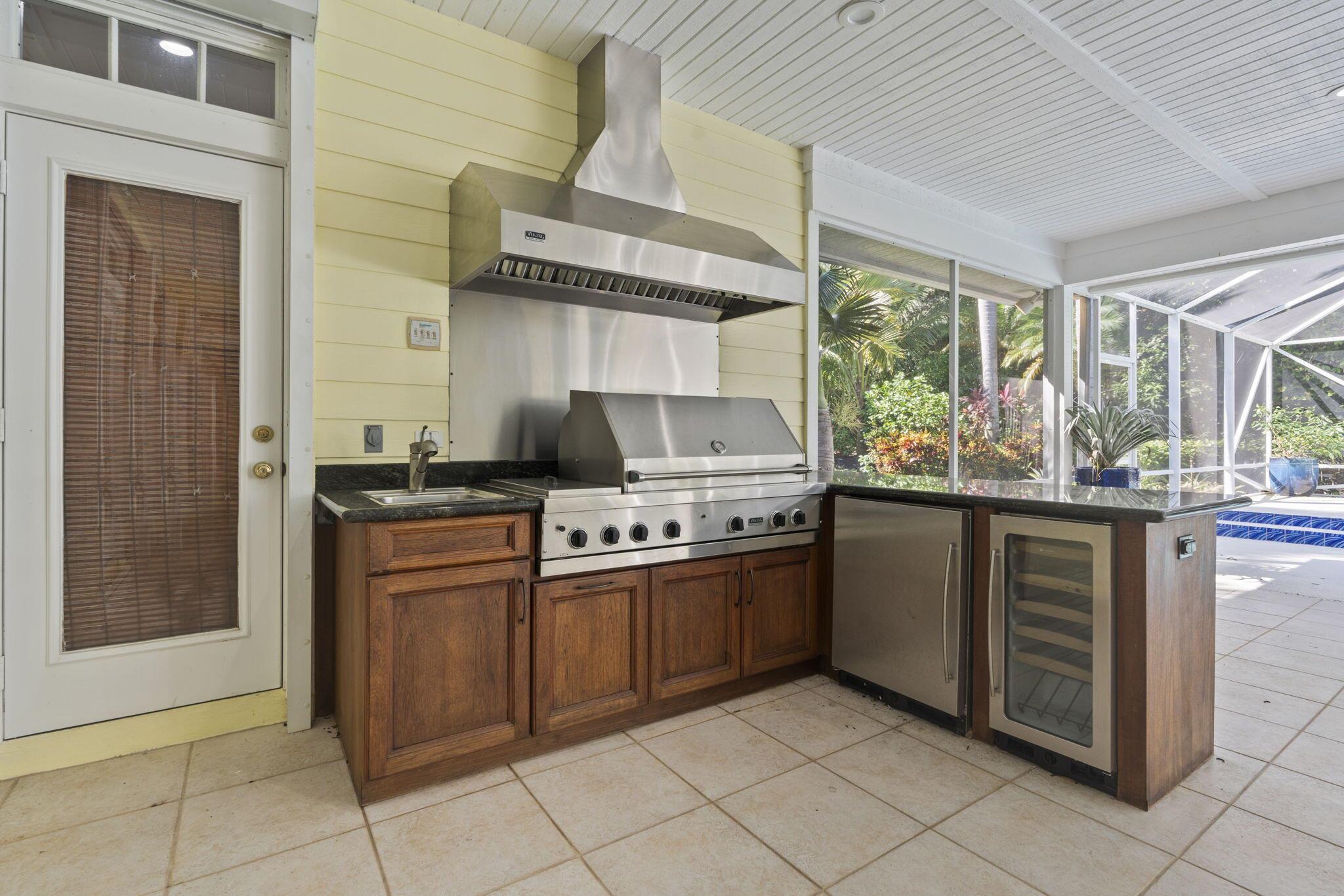 Sewalls Point, Florida, 34996, United States, 4 Bedrooms Bedrooms, ,3 BathroomsBathrooms,Residential,Active,1953273