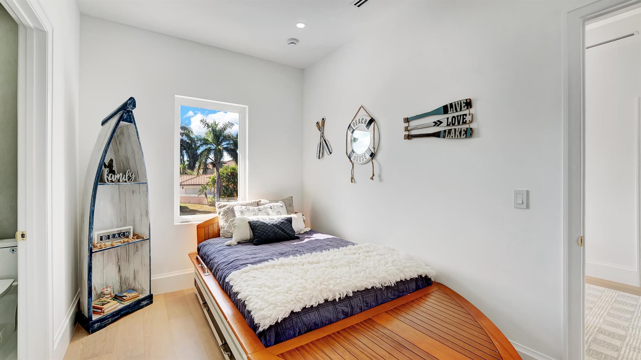 Boca Raton, Florida, 33432, United States, 4 Bedrooms Bedrooms, ,5 BathroomsBathrooms,Residential,Active,1990028