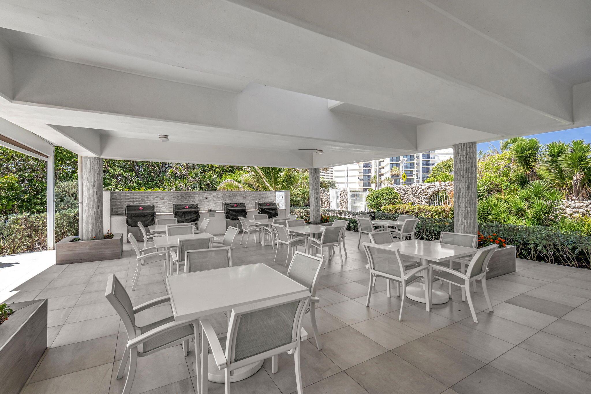 Highland Beach, Florida, 33487, United States, ,2 BathroomsBathrooms,Residential,Active,1762854