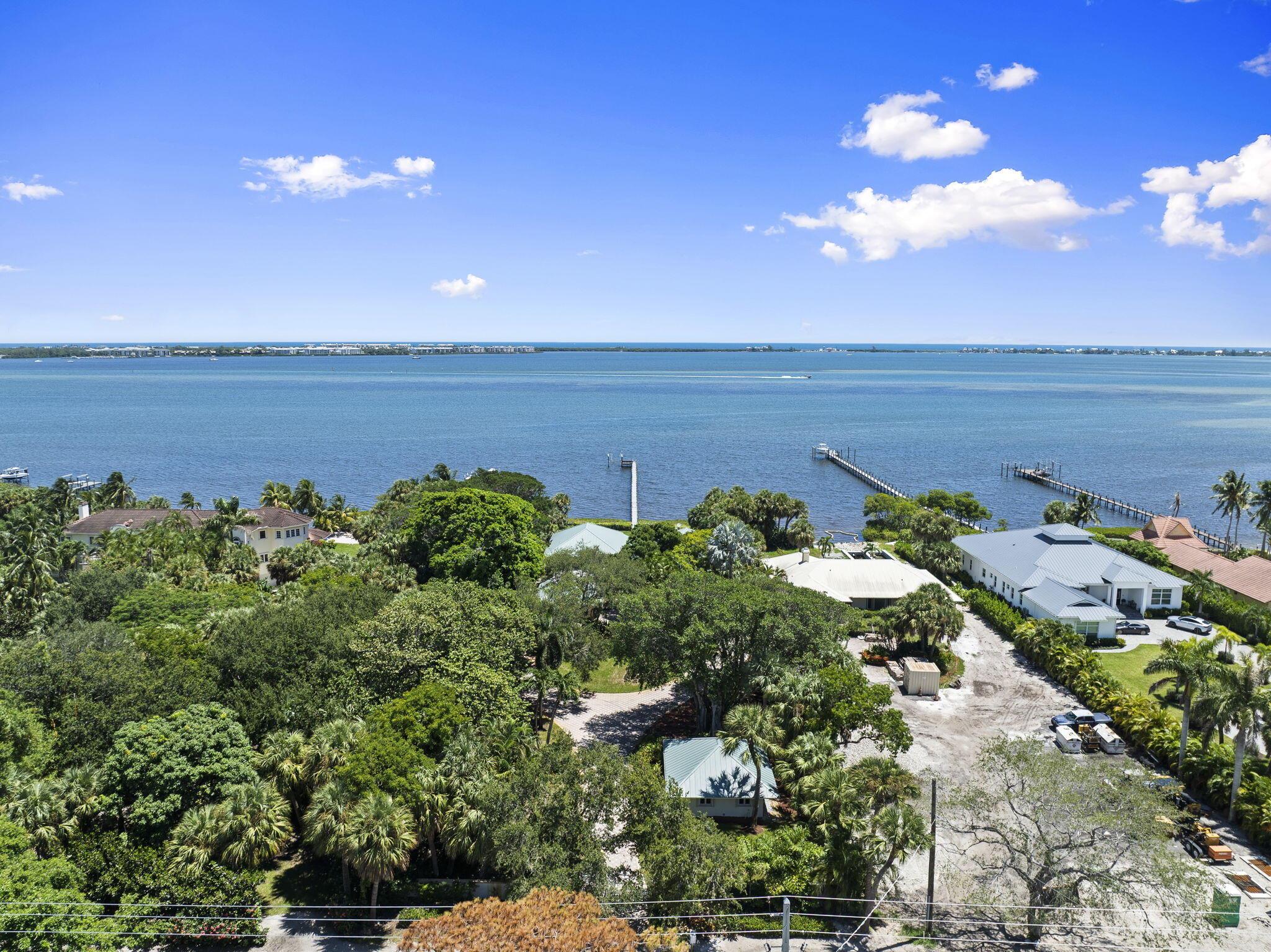 Sewalls Point, Florida, 34996, United States, 3 Bedrooms Bedrooms, ,4 BathroomsBathrooms,Residential,Active,1919064