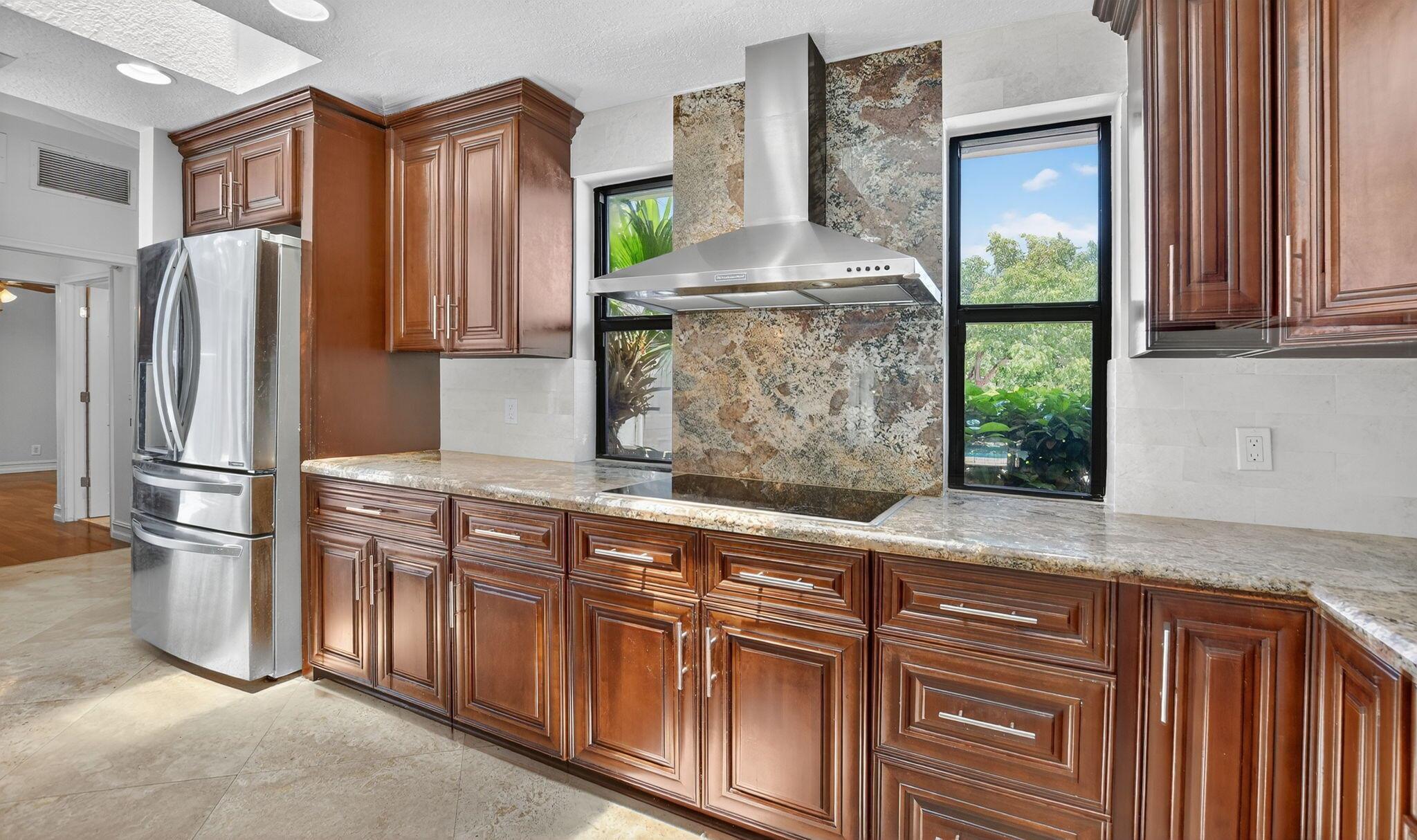 Boca Raton, Florida, 33487, United States, 5 Bedrooms Bedrooms, ,4 BathroomsBathrooms,Residential,Active,1892410