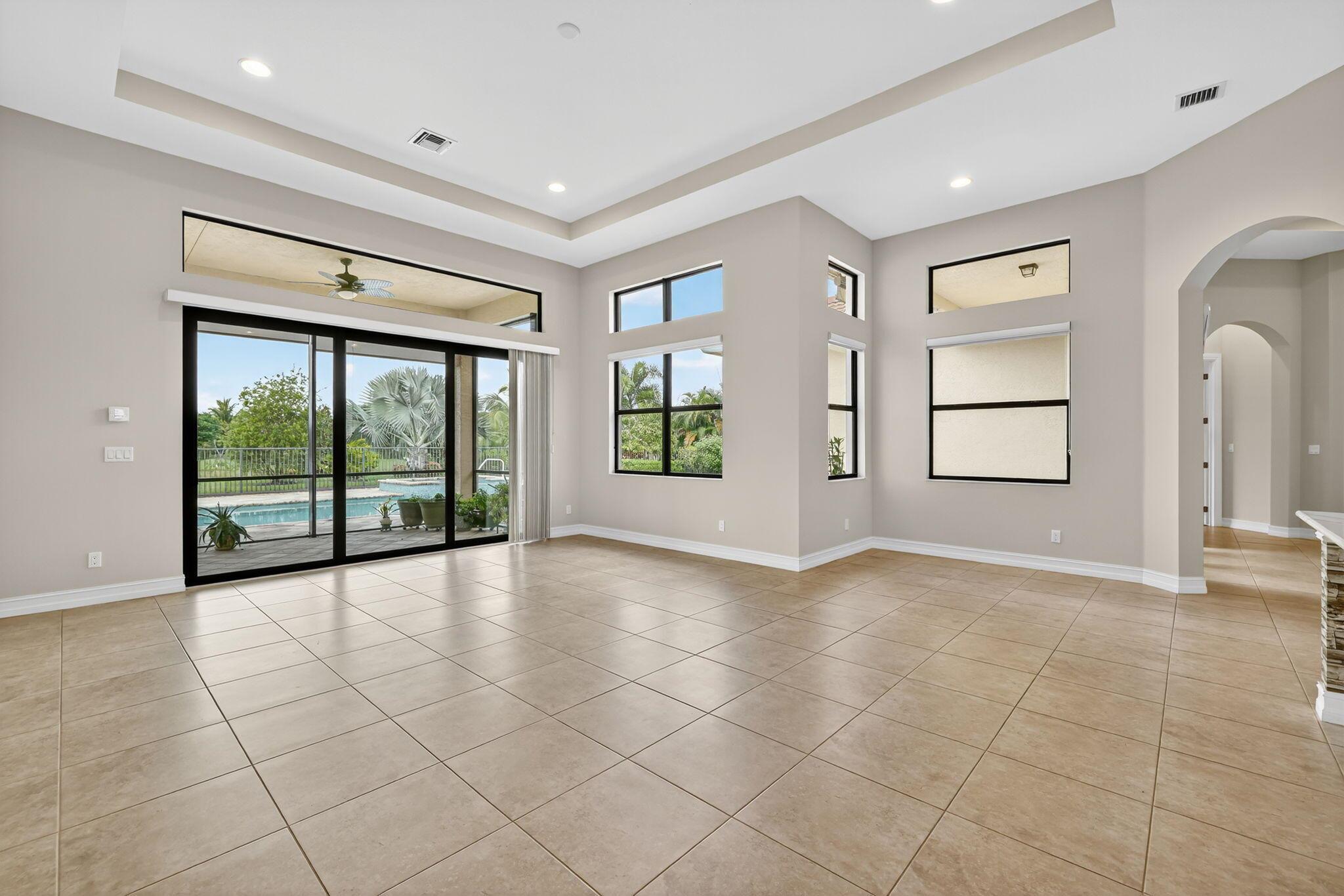 Palm City, Florida, 34990, United States, 4 Bedrooms Bedrooms, ,5 BathroomsBathrooms,Residential,Active,1952625