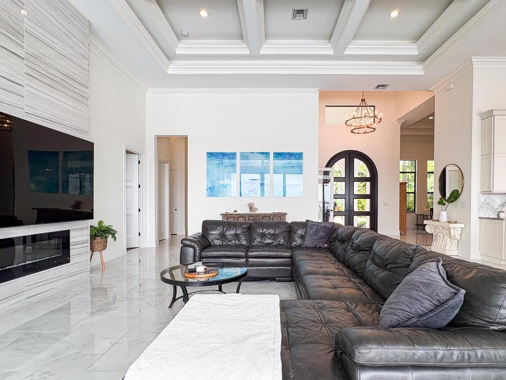 Jensen Beach, Florida, 34957, United States, 4 Bedrooms Bedrooms, ,5 BathroomsBathrooms,Residential,Active,2008001