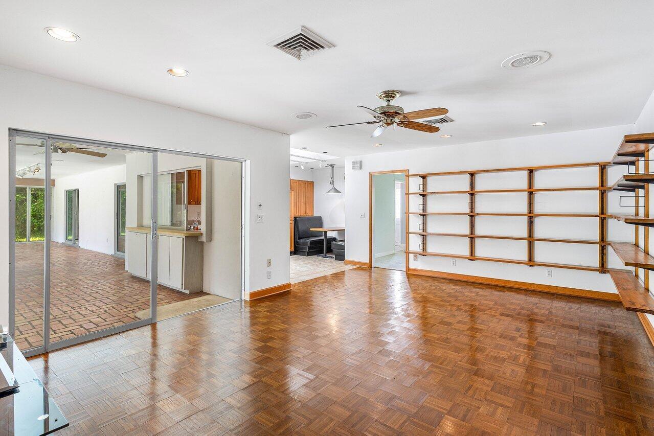 North Palm Beach, Florida, 33408, United States, 3 Bedrooms Bedrooms, ,3 BathroomsBathrooms,Residential,Active,1880318