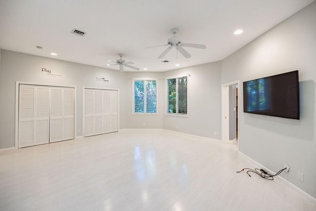 Lighthouse Point, Florida, 33064, United States, 4 Bedrooms Bedrooms, ,4 BathroomsBathrooms,Residential,Active,1701977