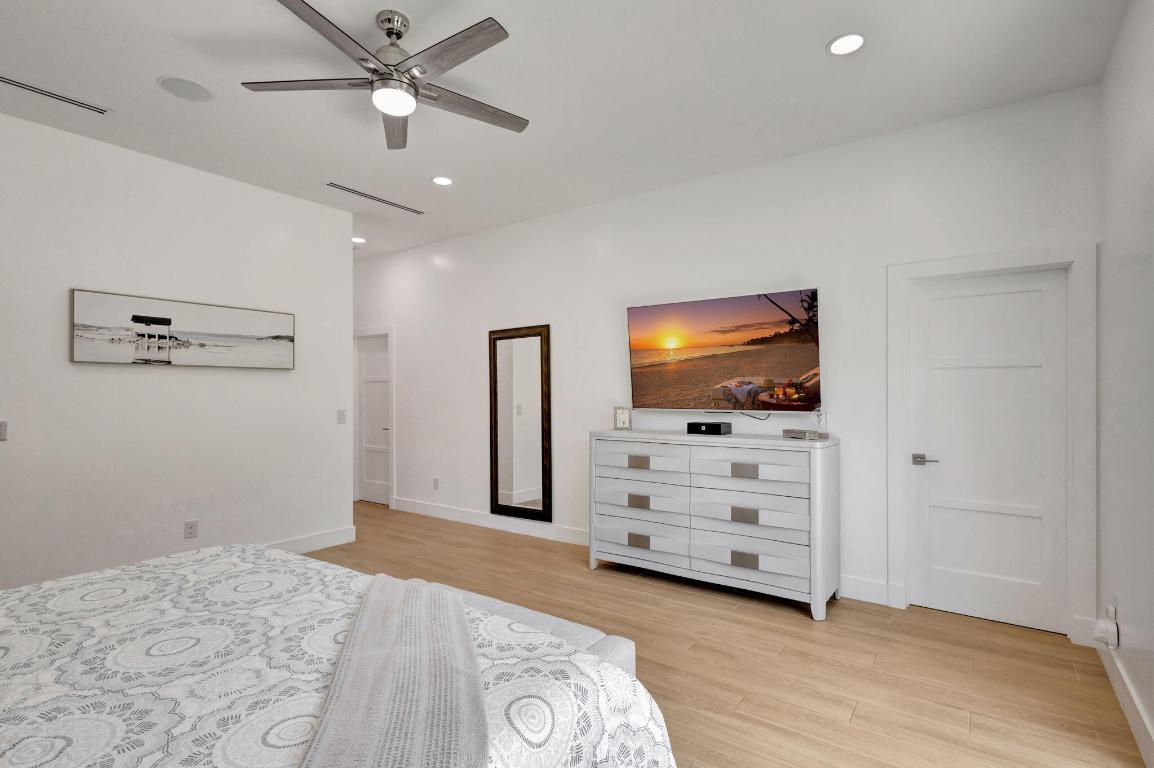 North Palm Beach, Florida, 33408, United States, 4 Bedrooms Bedrooms, ,5 BathroomsBathrooms,Residential,Active,2008316