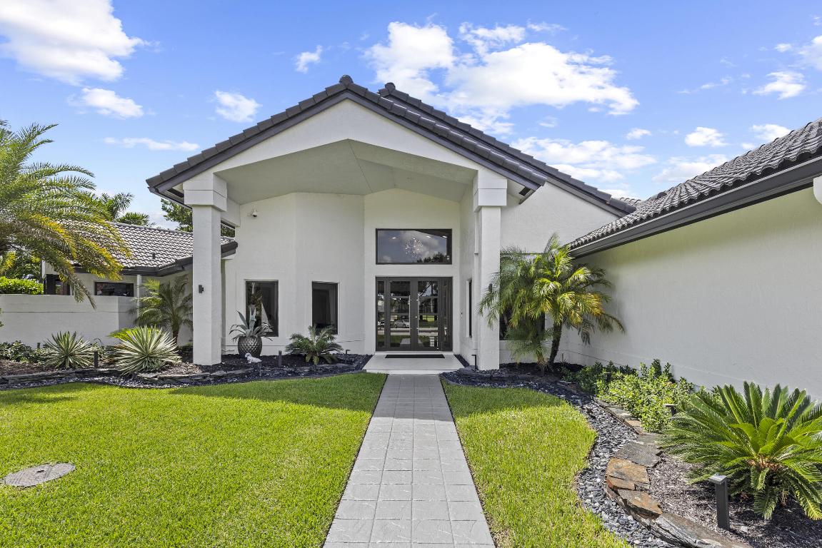 Boca Raton, Florida, 33498, United States, 3 Bedrooms Bedrooms, ,4 BathroomsBathrooms,Residential,Contingent,2007944