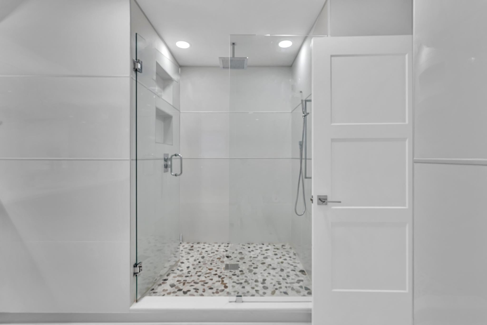 Lighthouse Point, Florida, 33064, United States, 4 Bedrooms Bedrooms, ,4 BathroomsBathrooms,Residential,Active,1945211