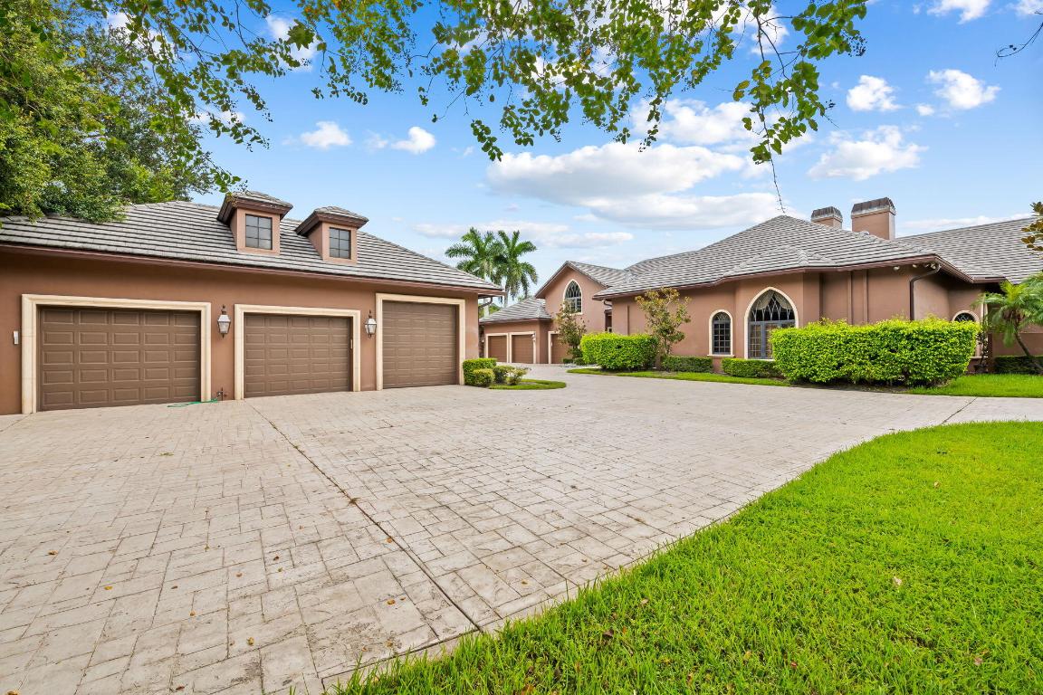Parkland, Florida, 33067, United States, 7 Bedrooms Bedrooms, ,9 BathroomsBathrooms,Residential,Active,2010918